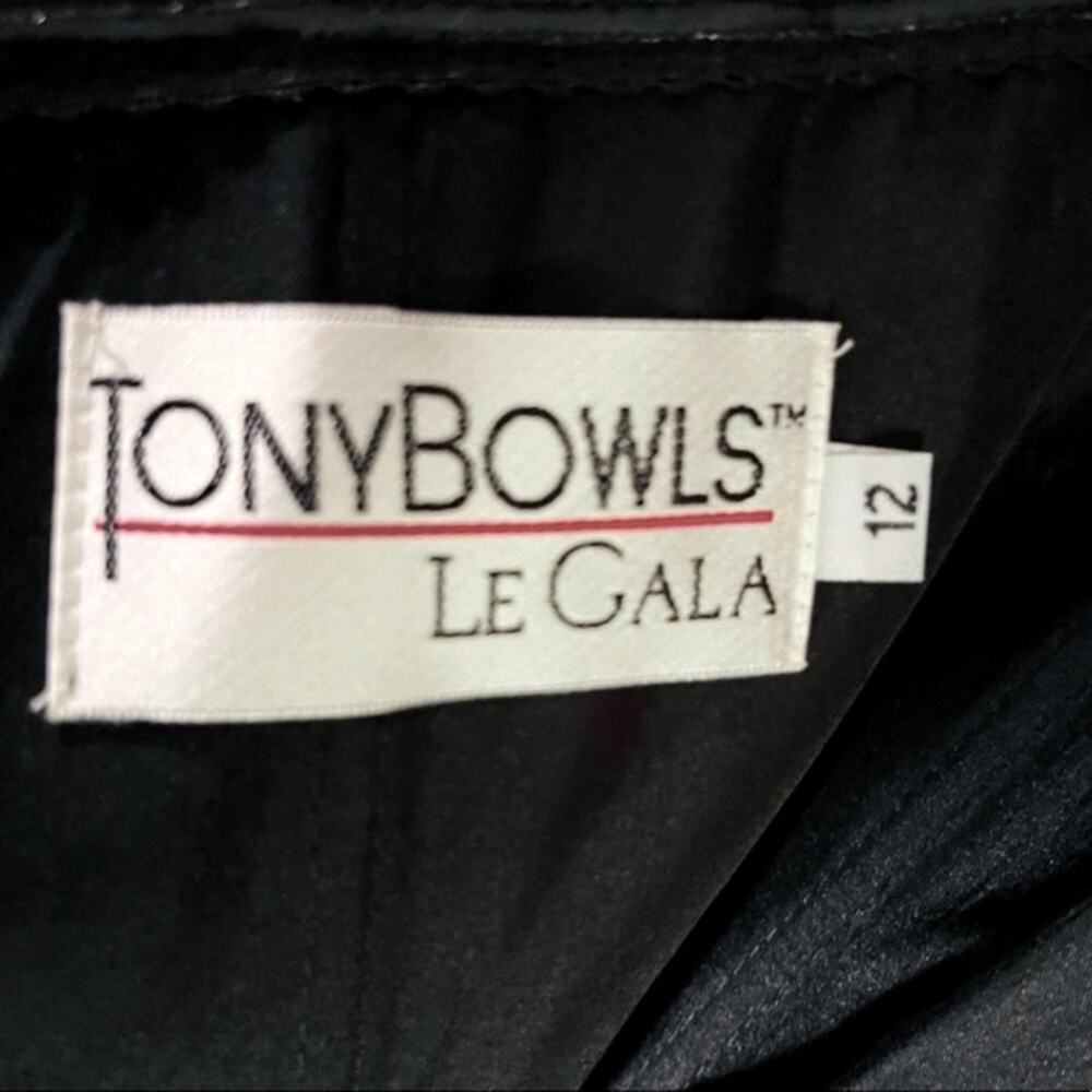 Tony Bowls Le Gala Beaded Blue/Black Sequins Iridescent Stones Formal Gown NWT - Picture 10 of 10